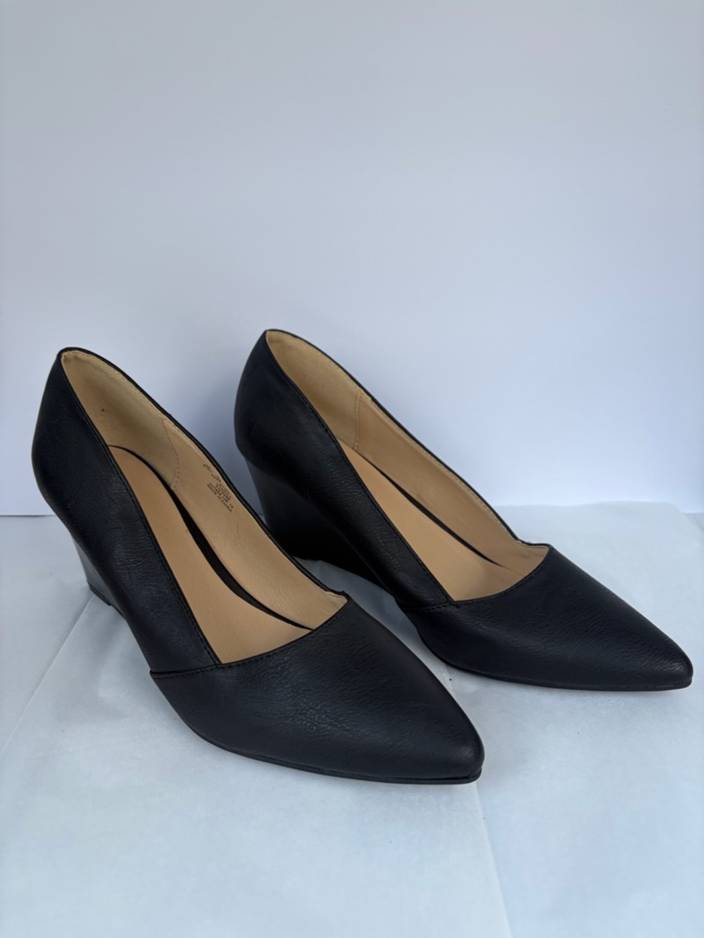 Simply Styled Classic Black Wedge Pumps - Women's 9.5